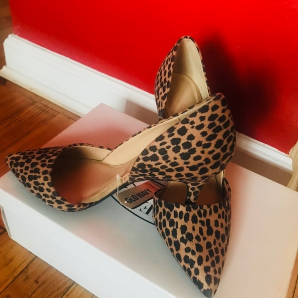 New, tiger-print pattern, Old Navy heels